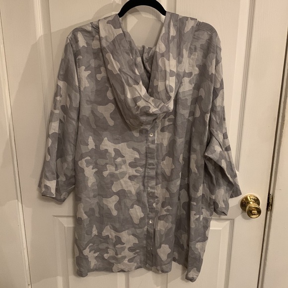 NEW C&C California 100^ Linen Women’s Hooded Short Sleeve Tunic - Picture 2 of 14